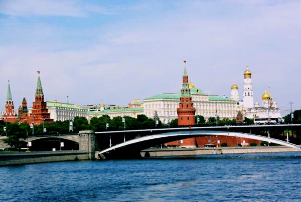 �������� �������� �������� ���� � ������
Postal card �Large Kamenny bridge in Moscow�