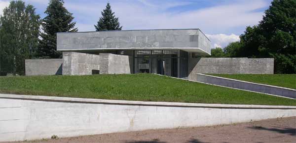 �������� ���������� ����������
Monument to defenders of Leningrad