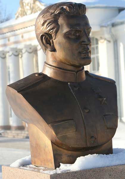 �������� ������ ������� ������������� ����� � �. ����������
Monument to heroes of Great Patriotic war in Beloyarsky
