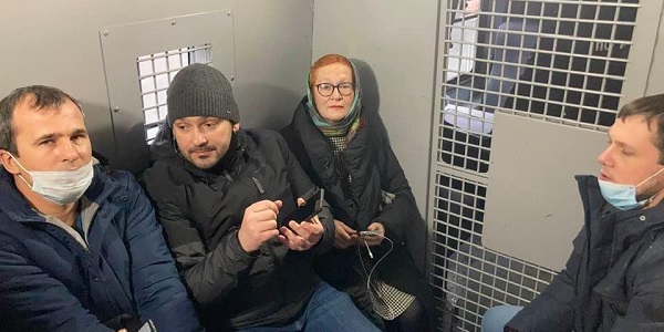 20 ������ 2021. ����� � ������ ���������
November 20, 2021. The picket in protection of Memorial