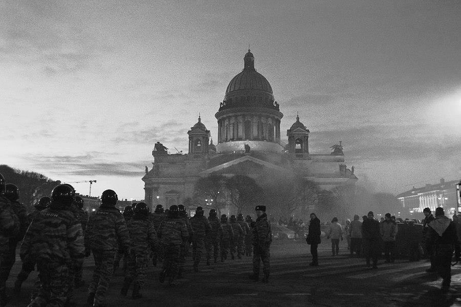 �����-���������. ������������ �������. ���������
St. Petersburg. The Isaakiyevskaya square. Occupation