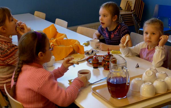 ��������� �������� ��������� �� ���������
Tea-party