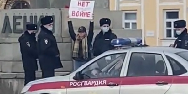 26 ������� 2022. ����������� �����
February 26, 2022. Anti-war picket