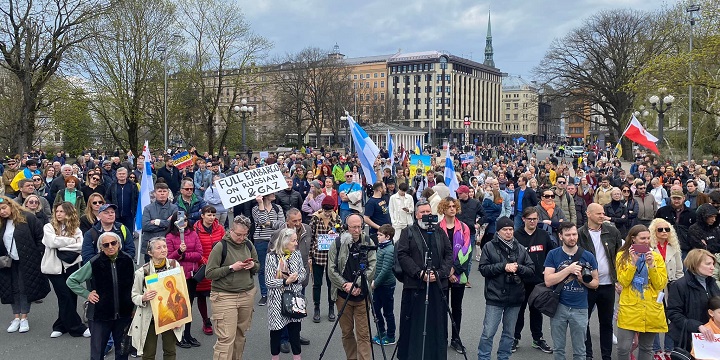 23 ������ 2022. ����������� ������
April 23, 2022. Anti-war meeting