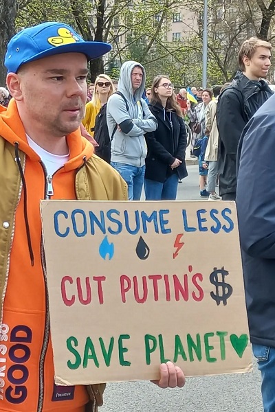 23 ������ 2022. ����������� ������
April 23, 2022. Anti-war meeting