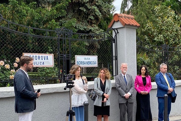 25 ��� 2022. �������� ����� ������ �������
May 25, 2022. Unveiling Boris Nemtsov's street