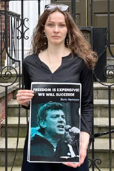 22 ������ 2023. ����� � ��������� ��������� ����-�����
April 22, 2023. The picket in support of Vladimir Kara-Murza