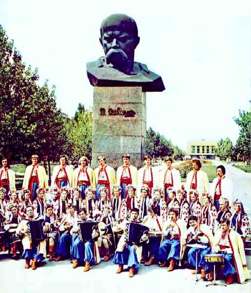�������� �������� � �������
Monument to Taras G. Shevchenko in Kherson