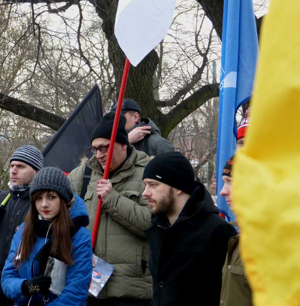 ����������� ������
Many-coloured flags