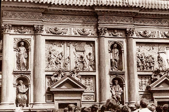 ������� ��. ������ � �����
church of St Loreta in Prague