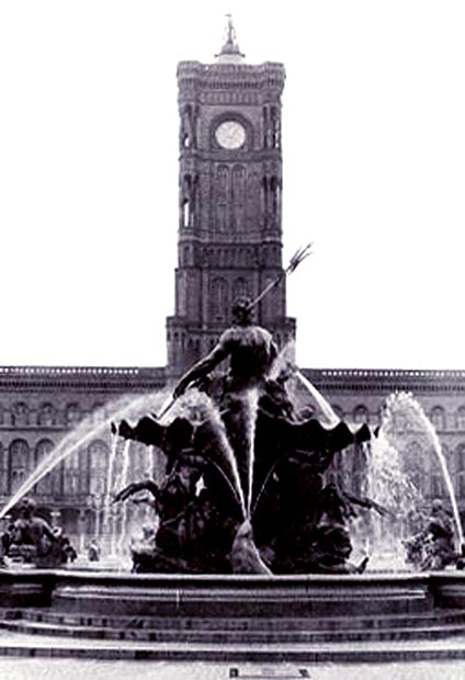 ���� �������� � �������
Tower watchs in Berlin