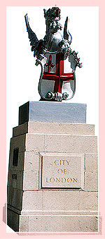 �������� �������� � �������
Monument �Griffin� in London