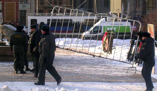 ������� ��������� ����������
Policemen during a work