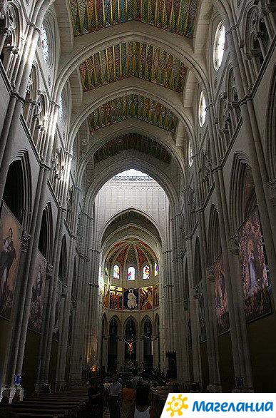 ����� ��. ������� � �������
cathedral of St Amuden in Madrid