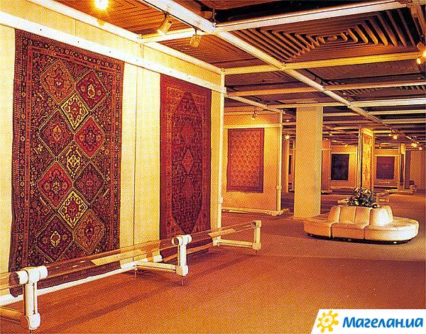 �������. ����� ������
Teheran. Museum of carpets