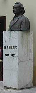 �������� �������� � ����������
Monument to Kolisek in Bratislava