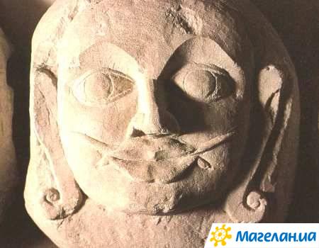 ����. ������������ �����
Male. National museum