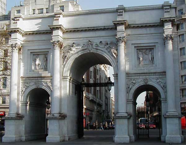 ���� ��������� � �������
Marble arch