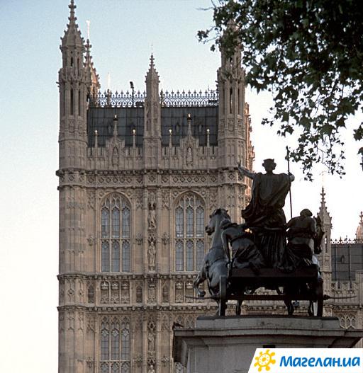 �������� � �������
Monument in London
