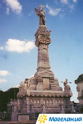 �������� � ������
Monument in Habana