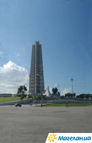 �������� � ������
Monument in Habana