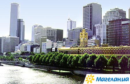 ���� �������� � ���������
Tower watch in Melbourne