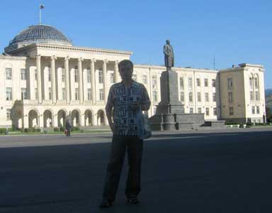 �������� �.�.������� � ����
Monument to Joseph V. Stalin in Gori