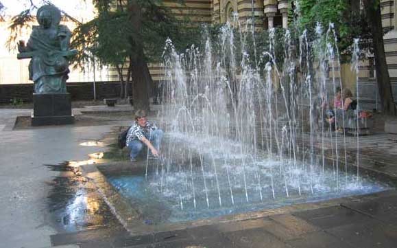�������� �. ��������� � �������
Monument to Shota Rustaveli in Tbilisi