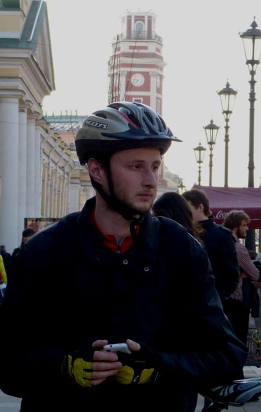 ������� ����� �����������, ������ 6 ���!
Free Oleg Arkhipenkov, the prisoner of May 6!