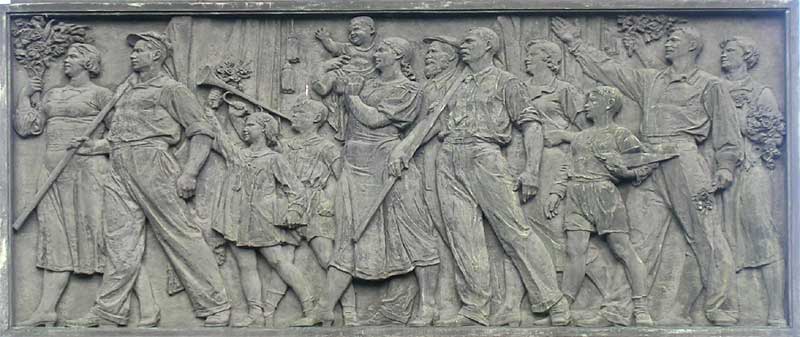 �������� ������ �.�. � ���������� - ������ ������
Monument to Sergy M. Kirov in St.-Petersburg