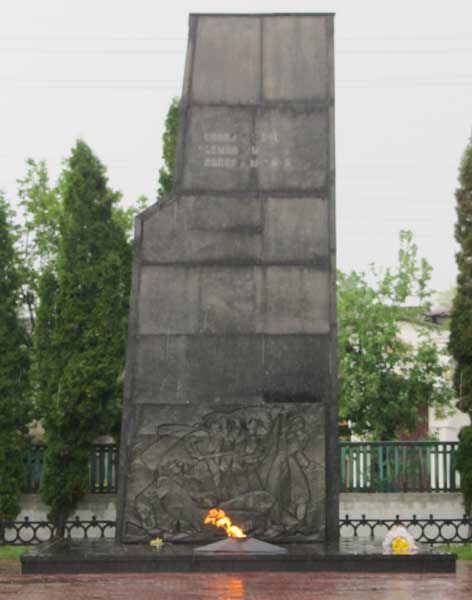 �������� �������� � ���� ������� ������������� �����, 2012
Monument To the fallen during Great Patriotic war in Novgorod-Seversky