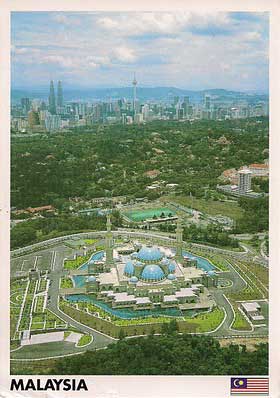 ������ ���-������ � �����-������
Al-Asyikin Mosque in Kuala Lumpur