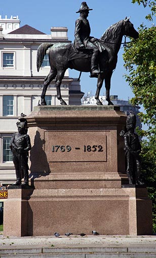 �������� �.�.����������� � �������
Monument to Arthur Wellesley Wellington in London