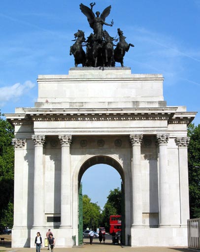 ���� ����������� � �������
Wellington arch