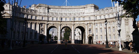 �������� � �������
Monument in London