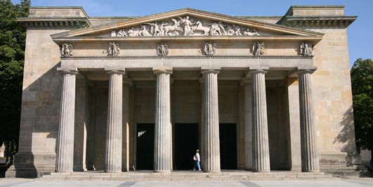 ���������� � �������
Sculpture in Berlin