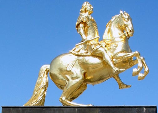 �������� ������� �������� � ��������
Monument to Augustus the Strong in Dresden