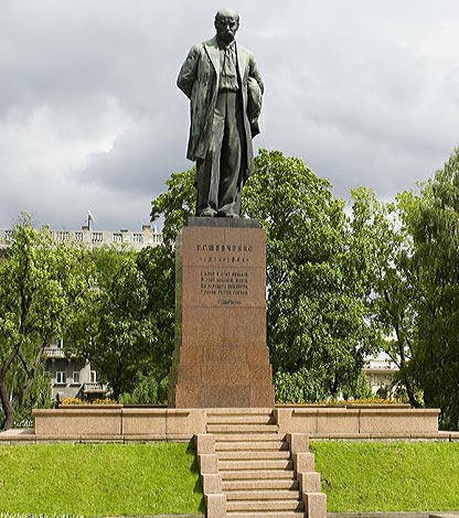 �������� �������� � �����
Monument to Taras G. Shevchenko in Kiev