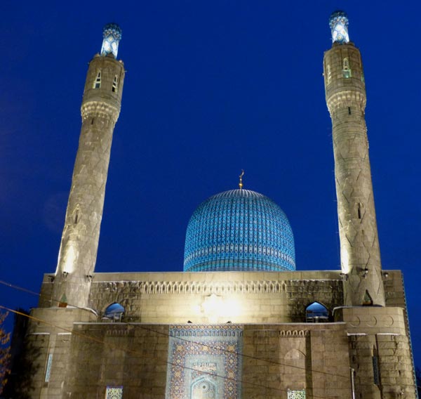 �������� ������ � �����-����������
Cathedral mosque in St.-Petersburg