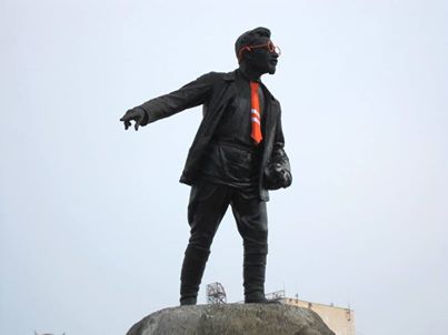 �������� �.�.��������� � �������������
Monument to Jacob M. Sverdlov in Ekaterinburg