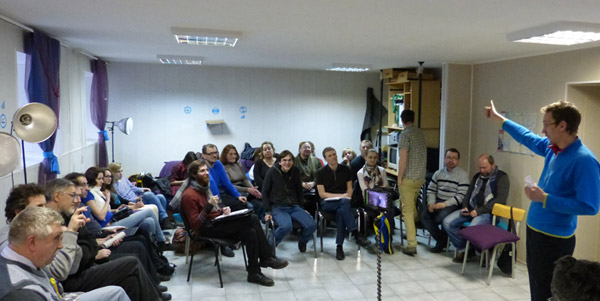 ������� ���� �������� - ������� ������� ������.
Round table �Ukraine - the sights of the citizens of Russia�