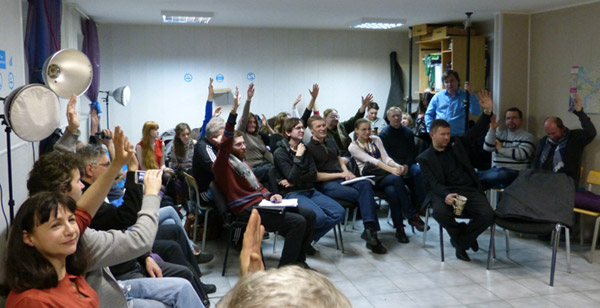 ������� ���� �������� - ������� ������� ������.
Round table �Ukraine - the sights of the citizens of Russia�