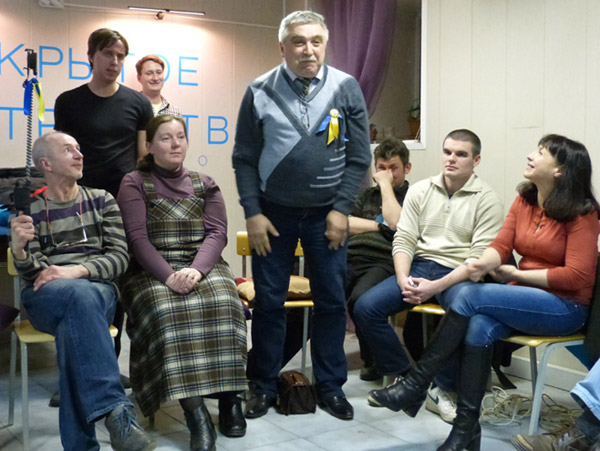 ������� ���� �������� - ������� ������� ������.
Round table �Ukraine - the sights of the citizens of Russia�