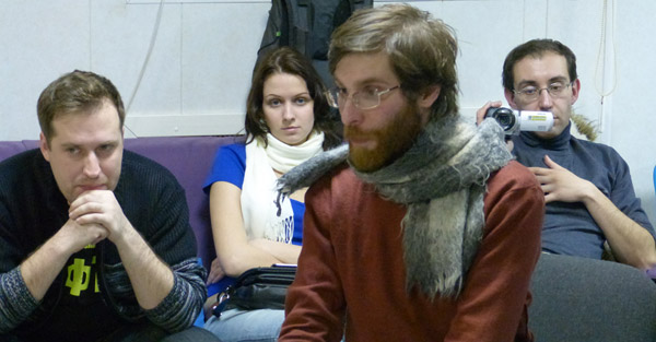 ������� ���� �������� - ������� ������� ������.
Round table �Ukraine - the sights of the citizens of Russia�