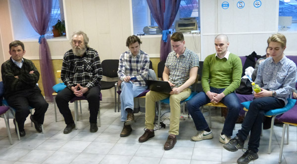 ������� ���� �������� - ������� ������� ������.
Round table �Ukraine - the sights of the citizens of Russia�