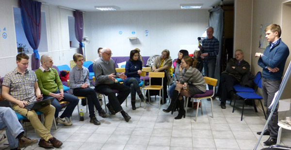 ������� ���� �������� - ������� ������� ������.
Round table �Ukraine - the sights of the citizens of Russia�