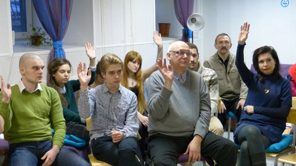 ������� ���� �������� - ������� ������� ������.
Round table �Ukraine - the sights of the citizens of Russia�