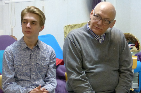 ������� ���� �������� - ������� ������� ������.
Round table �Ukraine - the sights of the citizens of Russia�