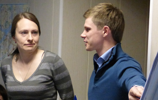 ������� ���� �������� - ������� ������� ������.
Round table �Ukraine - the sights of the citizens of Russia�