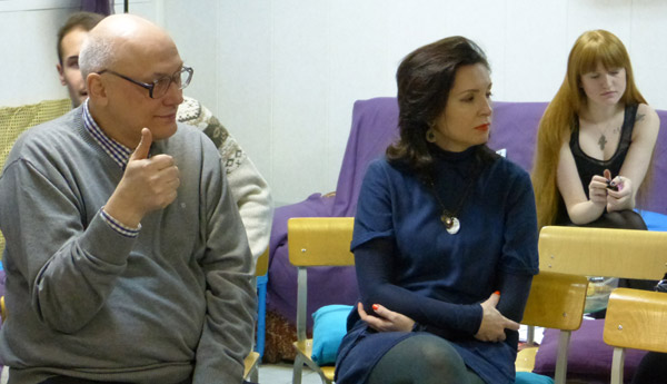 ������� ���� �������� - ������� ������� ������.
Round table �Ukraine - the sights of the citizens of Russia�